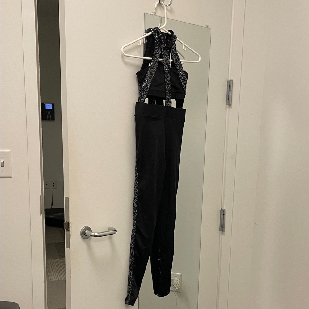 Black Sequin and spandex child costume - Picture 4 of 8